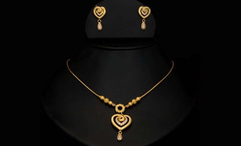Modern Gold Kitty Set Designs